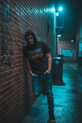 Black tee – Urban Alleyway