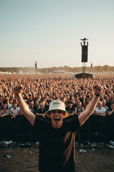 Cream Hat Concert